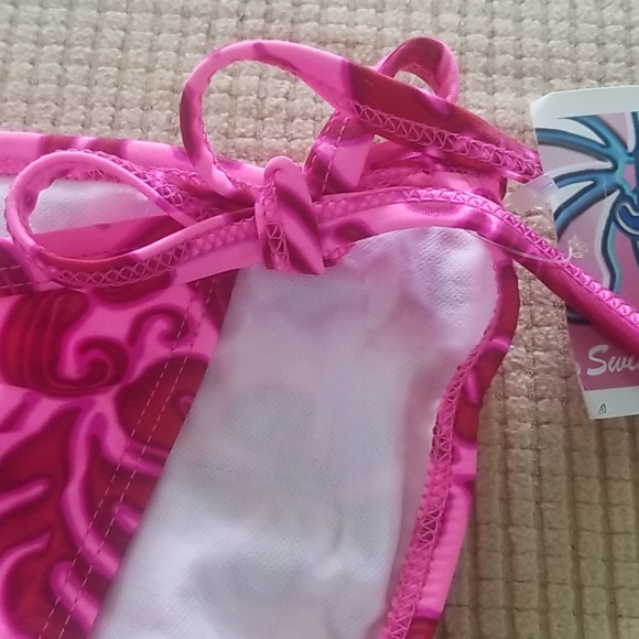 NWT Pink and Maroon Bikini Bottom Small - Picture 2 of 3